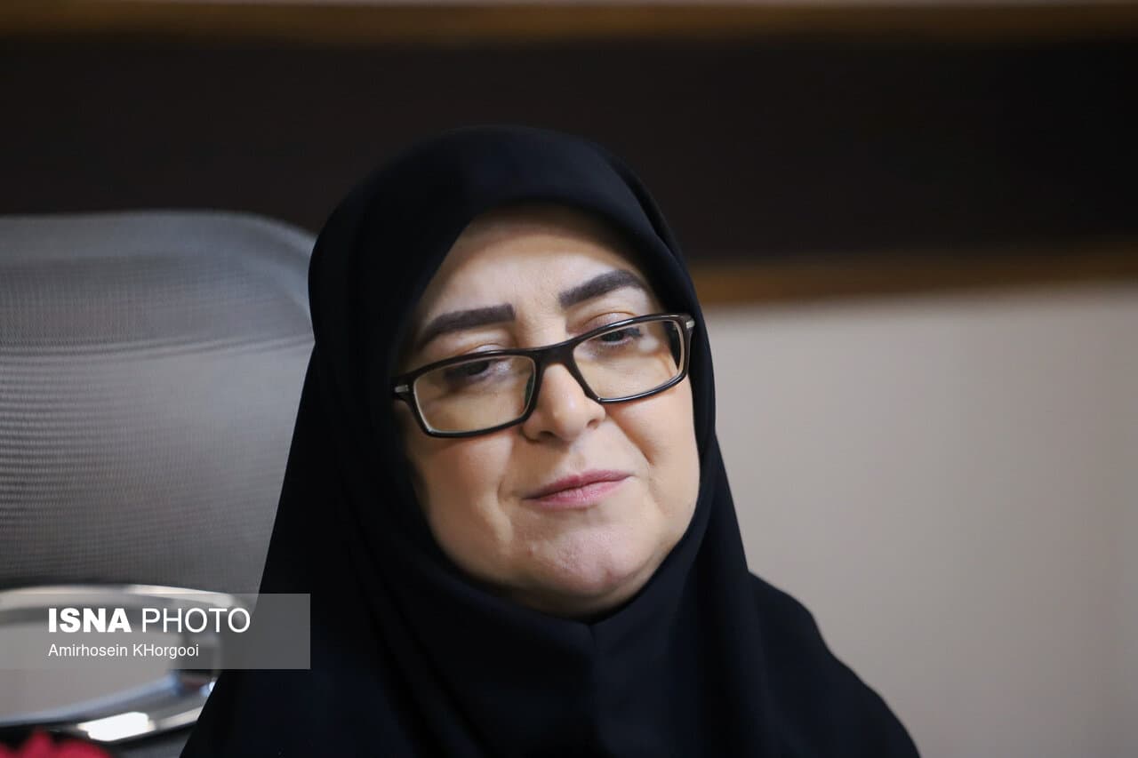 تصویر خبر: مهاجرانی: پرستاران در روزهای جنگ کنار مردم ماندند