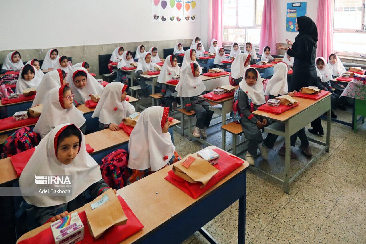 تصویر خبر: استاندار: پدیده دانش‌آموز بازمانده از تحصیل در خوزستان باید برچیده شود