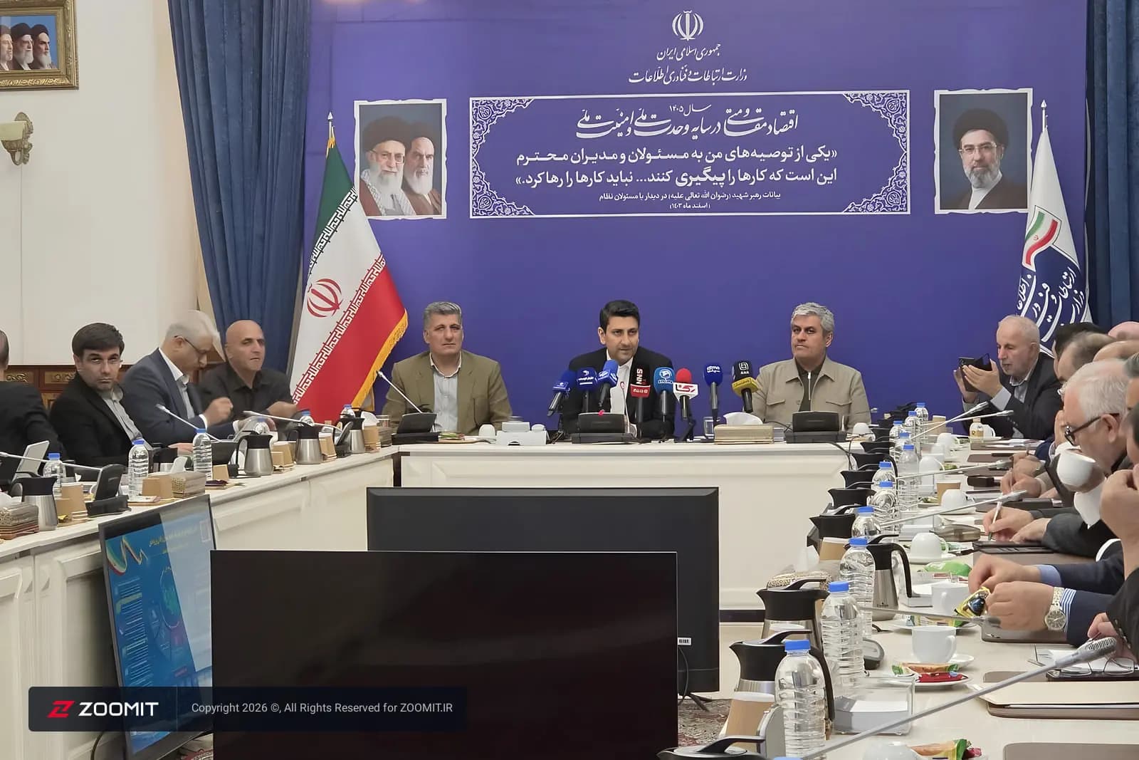 تصویر خبر: وزیر ارتباطات: به دلیل قطعی اینترنت منابع درآمدی محقق نشد