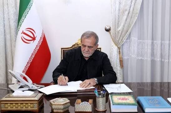 تصویر خبر: پزشکیان: گفت‌وگو با زبان تهدید و فشار معنا ندارد نمی‌توان هر روز بر شدت تحریم‌ها و فشارها و همزمان از مذاکره سخن گفت