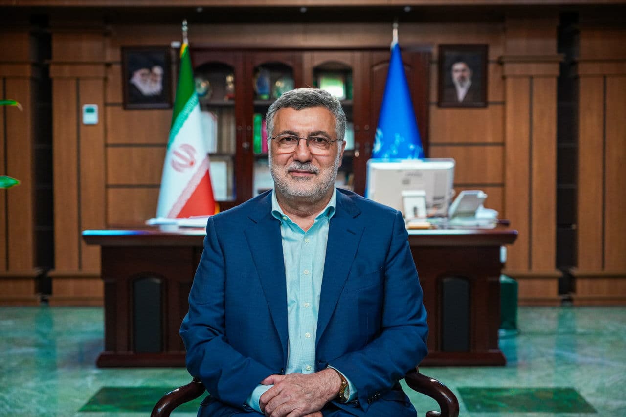 تصویر خبر: ظفرقندی، وزیر بهداشت: تیمی در وزارت بهداشت مسئول رسیدگی به آسیب‌های روانی جنگ شده/ در تلاشیم که پوشش بیمه‌ای داروها بیشتر شود/ اضافه‌کاری پرستاران از ۲۵ به ۹۰ هزار تومان افزایش یافت/ بسیاری از معاونان من در دانشگاه اصولگرا بودند