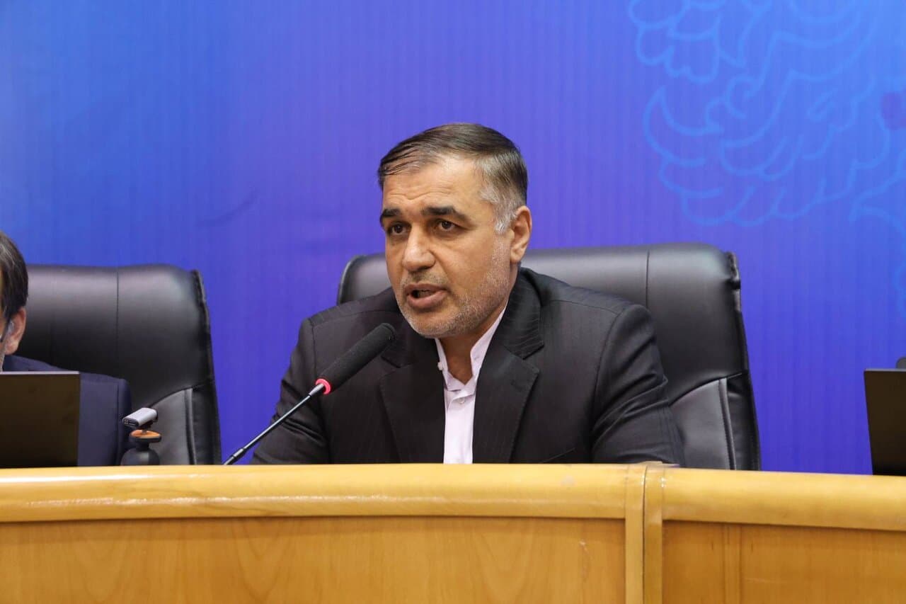 تصویر خبر: معاون استاندار: کالاهای مورد نیاز مردم بدون وقفه در بازار فارس تأمین شده است
