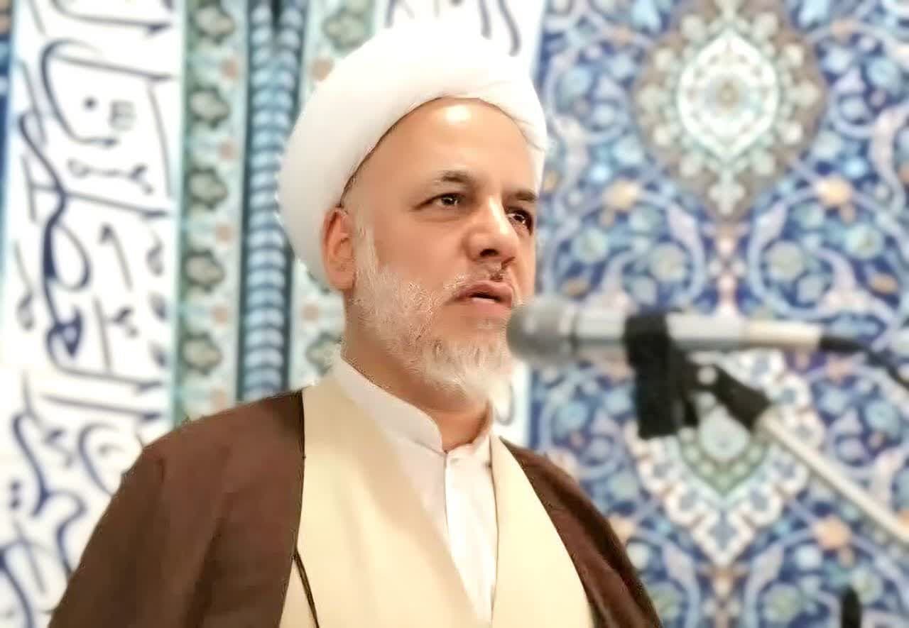 تصویر خبر: امام جمعه ساوه: ملت مبعوث ایران با الگوگیری از حضرت زینب(س) از بحران‌ها فرصت می‌سازد