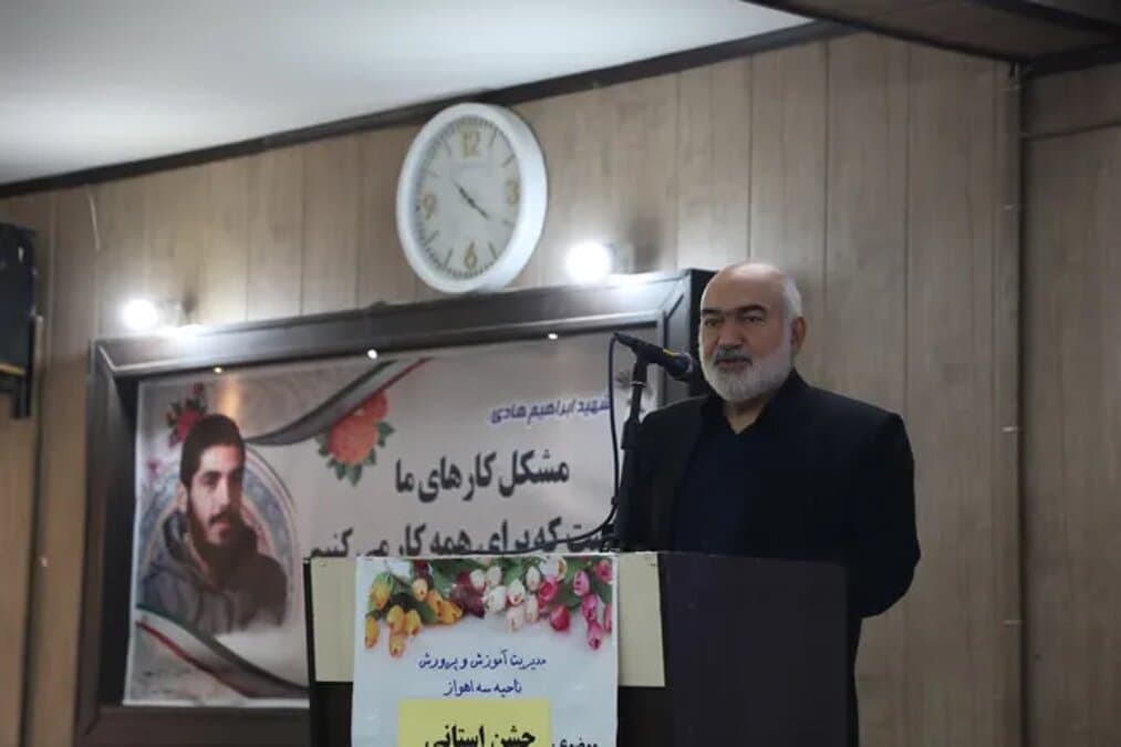 تصویر خبر: استاندار خوزستان: ۵۰۰۰ بازمانده از تحصیل به کلاس درس بازمی‌گردند