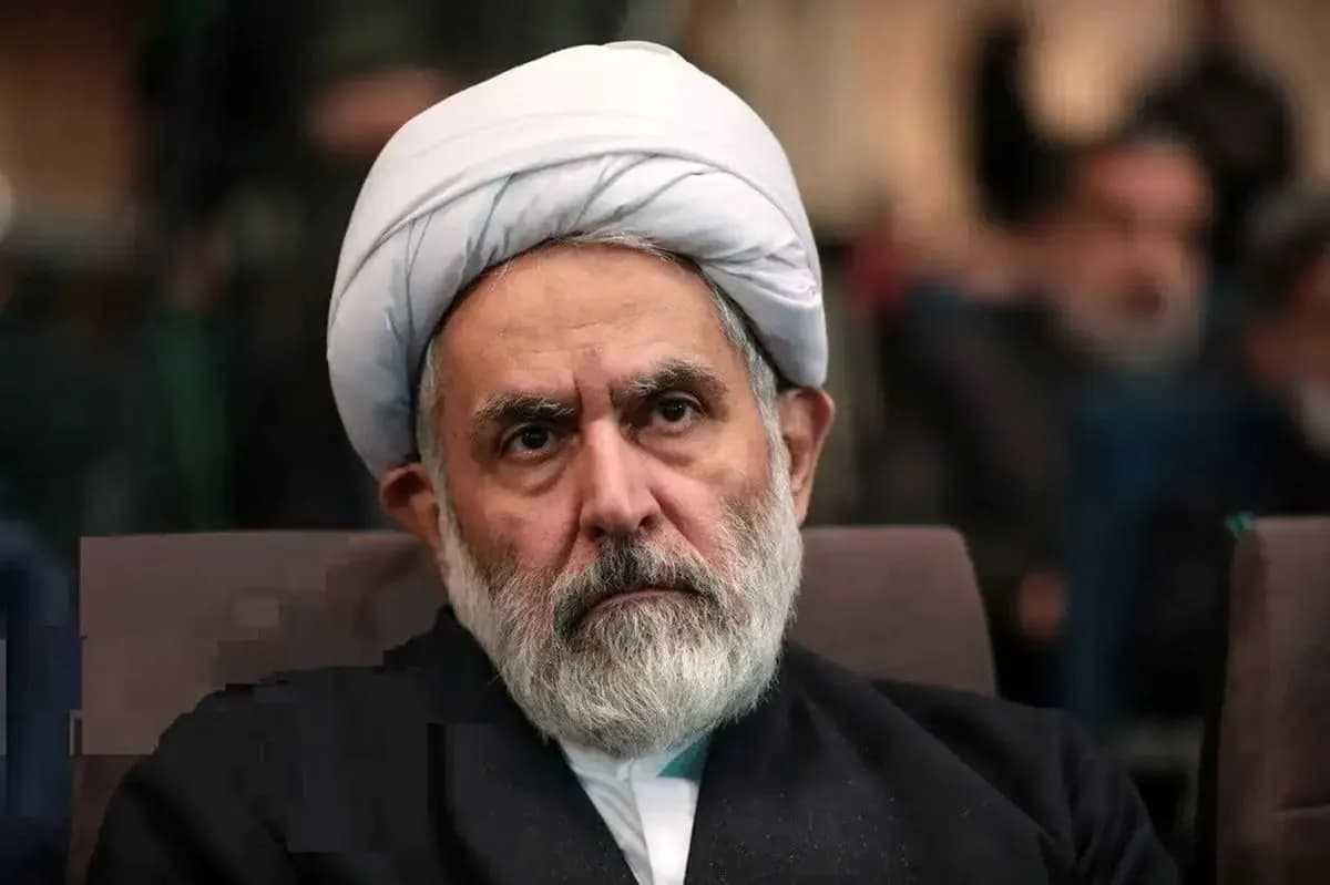تصویر خبر: حجت‌الاسلام طائب: تداوم امنیت پایدار، در گرو حضور مقتدرانه نیرو‌های انتظامی در کنار مردم است