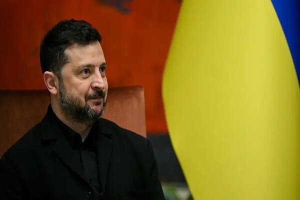 تصویر خبر: زلنسکی: پوتین به ایران کمک می‌کند