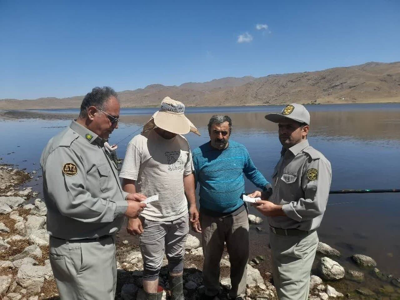 تصویر خبر: تشدید پایش محیط‌بانان در دریاچه نئور همزمان با افزایش تقاضای صید ماهی