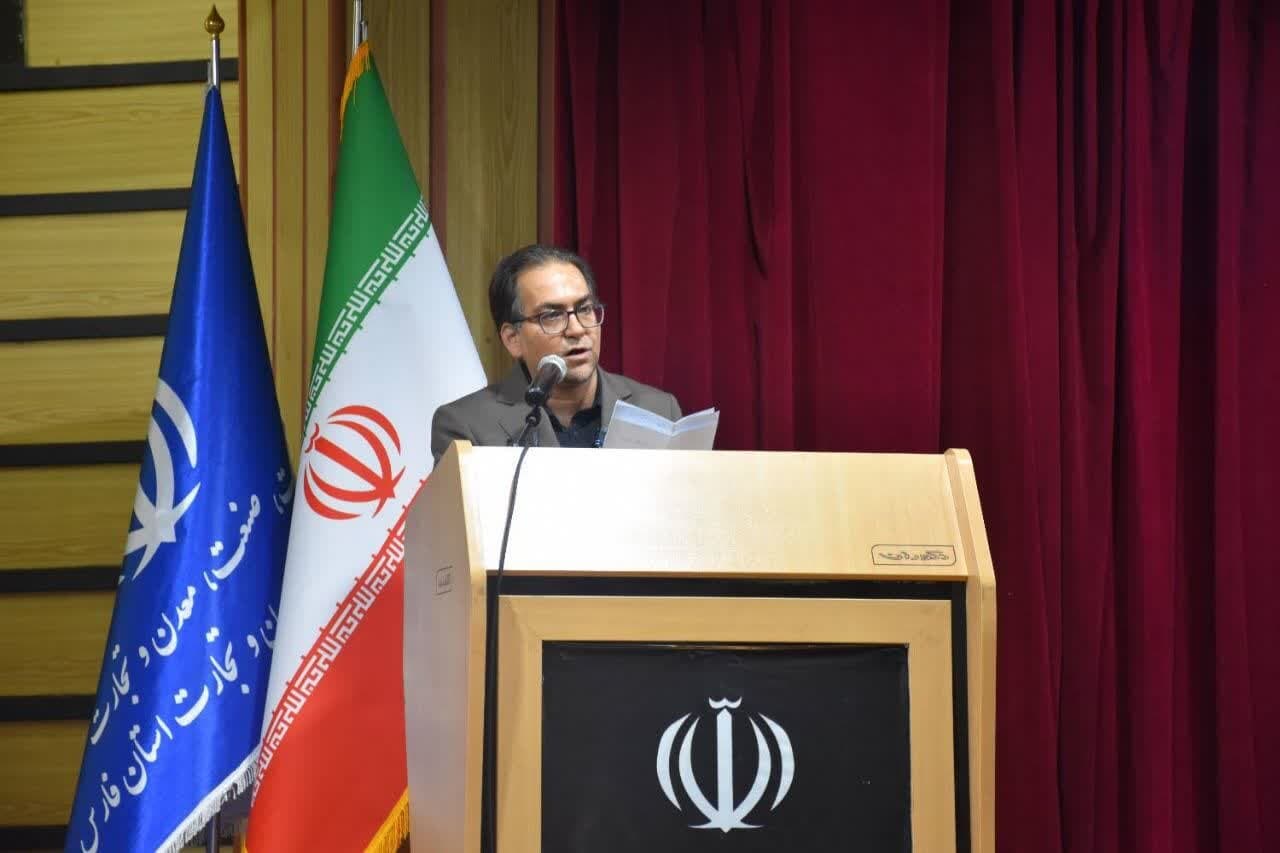 تصویر خبر: مدیرکل صمت استان: سهم واحدهای تولیدی فارس از تسهیلات بانکی متناسب با نیازشان نیست