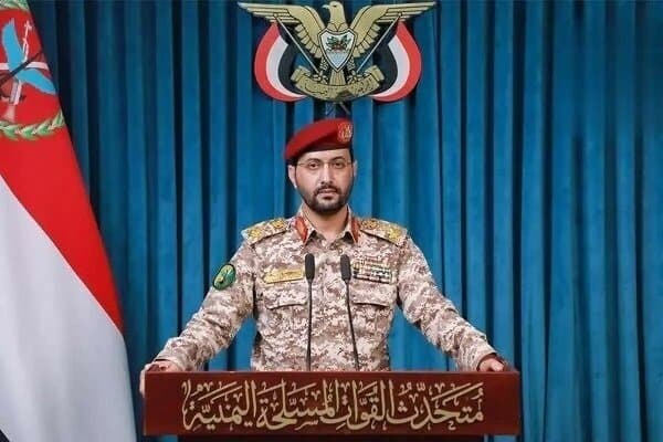 تصویر خبر: یحیی سریع: فرودگاه ملک خالد در ریاض را با موشک بالستیک هدف گرفتیم/ سرنگونی پهپاد ترکیه در تعز