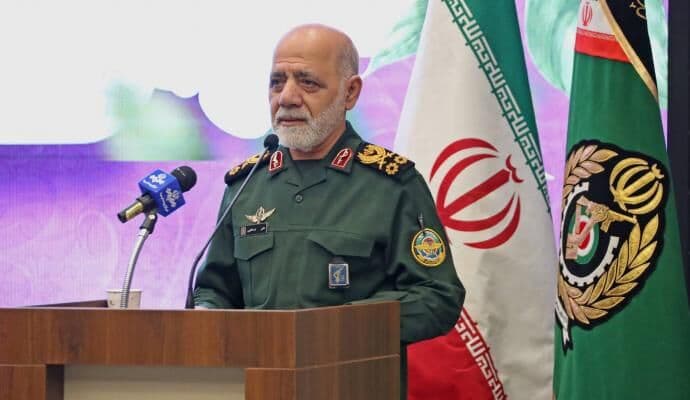 تصویر خبر: سرلشکر عبداللهی: جنگ‌های اخیر ضرورت بازنگری در آمادگی دفاعی را آشکار کرد