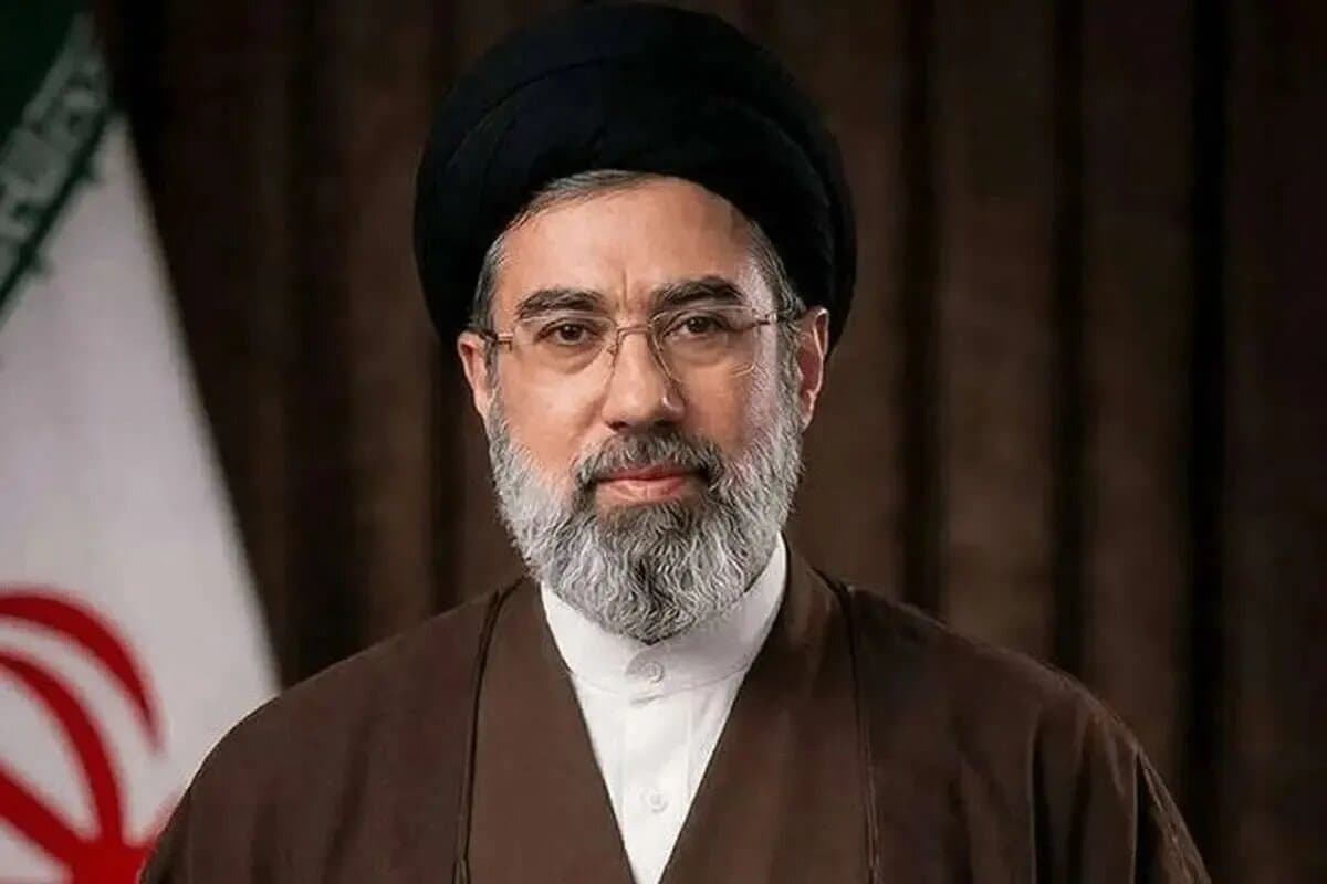 تصویر خبر: رهبر معظم انقلاب: روزهای سابق که دشمن آرزوی بازگشت به آن دارد، هیچگاه تکرار نمی‌شود