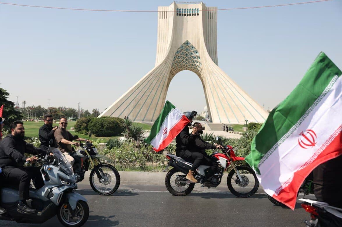 تصویر خبر: وال استریت‌ژورنال: ترامپ پیشنهاد ایران را رد کرد / رویترز به نقل از مقام ایرانی: امتیاز هسته‌ای نمی‌دهیم
