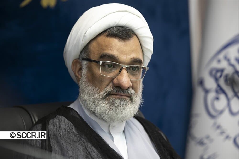 تصویر خبر: خسروپناه: قریب به اتفاق بانوانی که کشف حجاب کرده‌اند، هیچ لجاجتی با نظام ندارند