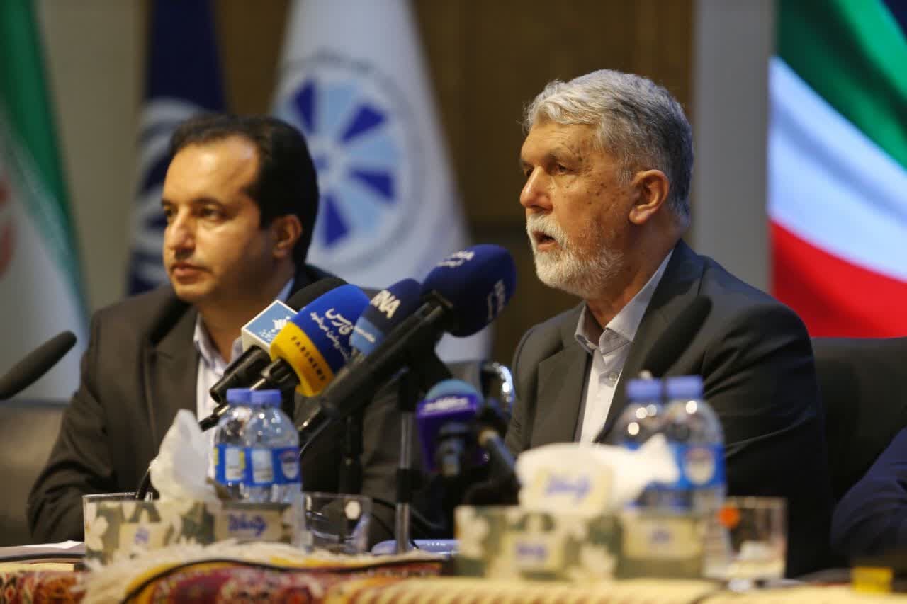 تصویر خبر: وزیر فرهنگ: ۱۲۰ هزار مترمربع فضای فرهنگی جدید در راه است
